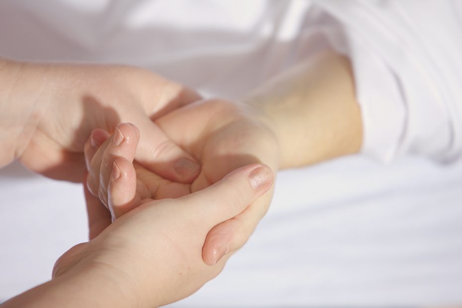 A Massagem Terapêutica Beneficia Os Músculos E As Articulações De Várias Maneiras.